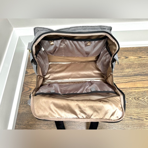 Ju-Ju-Be Be Prepared Queen of the Nile Diaper Bag - Picture 8 of 9